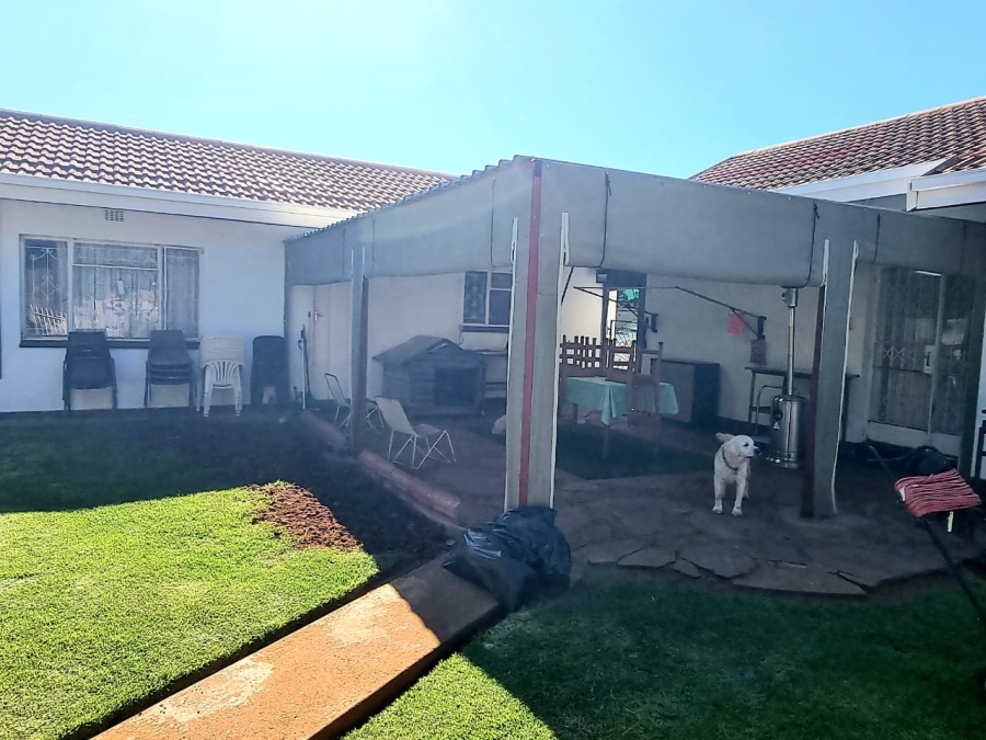3 Bedroom Property for Sale in Riviera Northern Cape